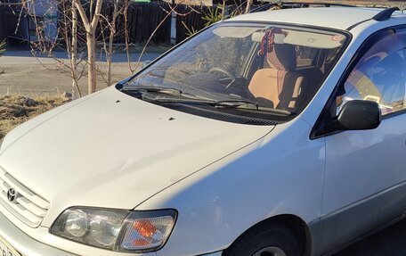 Toyota Ipsum II, 1997 год, 850 000 рублей, 1 фотография