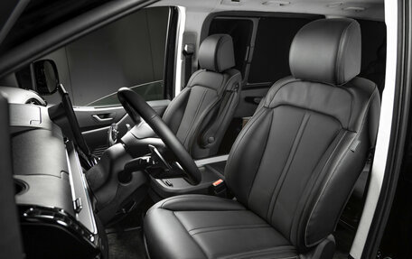 Hyundai Staria, 2024 год, 9 800 000 рублей, 16 фотография