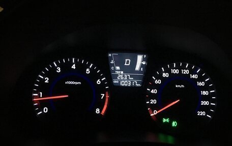 Hyundai Solaris II рестайлинг, 2011 год, 710 000 рублей, 4 фотография