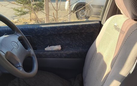 Toyota Ipsum II, 1997 год, 850 000 рублей, 9 фотография