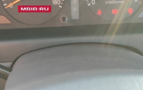 Toyota Ipsum II, 1997 год, 850 000 рублей, 6 фотография