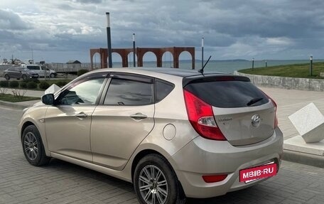 Hyundai Solaris II рестайлинг, 2012 год, 685 000 рублей, 5 фотография
