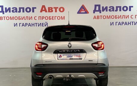 Renault Kaptur I рестайлинг, 2016 год, 1 387 000 рублей, 3 фотография