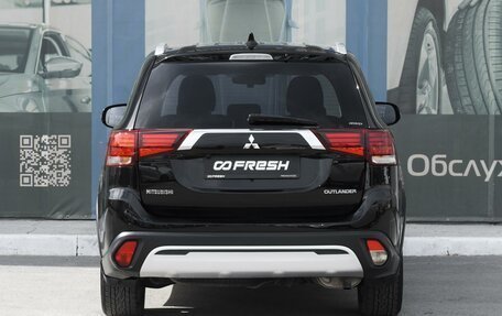 Mitsubishi Outlander III рестайлинг 3, 2019 год, 2 299 000 рублей, 4 фотография