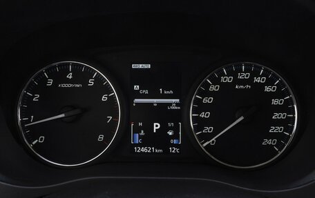 Mitsubishi Outlander III рестайлинг 3, 2019 год, 2 299 000 рублей, 14 фотография