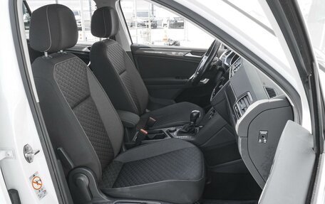 Volkswagen Tiguan II, 2018 год, 3 149 000 рублей, 8 фотография