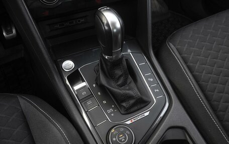 Volkswagen Tiguan II, 2018 год, 3 149 000 рублей, 12 фотография