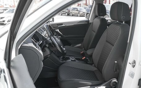 Volkswagen Tiguan II, 2018 год, 3 149 000 рублей, 10 фотография