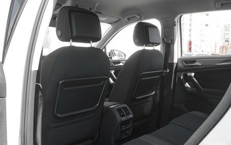 Volkswagen Tiguan II, 2018 год, 3 149 000 рублей, 11 фотография