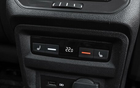 Volkswagen Tiguan II, 2018 год, 3 149 000 рублей, 16 фотография