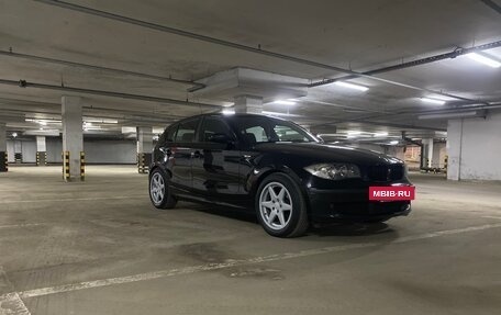 BMW 1 серия, 2009 год, 800 000 рублей, 8 фотография