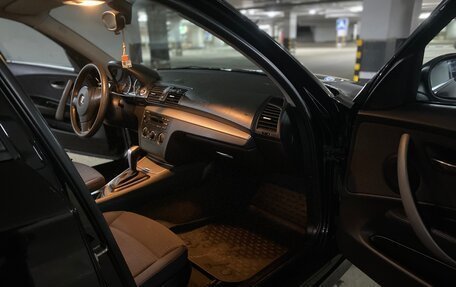BMW 1 серия, 2009 год, 800 000 рублей, 16 фотография