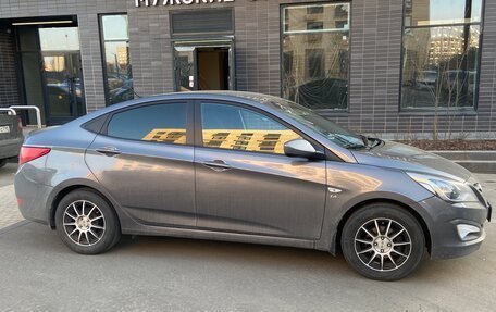 Hyundai Solaris II рестайлинг, 2016 год, 1 500 000 рублей, 4 фотография