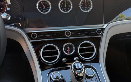 Bentley Continental GT III, 2024 год, 31 500 000 рублей, 13 фотография