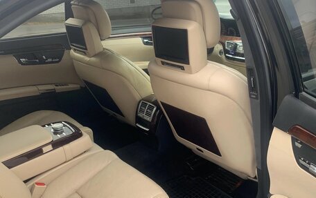 Mercedes-Benz S-Класс, 2006 год, 1 300 000 рублей, 9 фотография