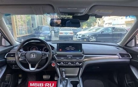 Honda Accord IX рестайлинг, 2020 год, 1 850 000 рублей, 7 фотография