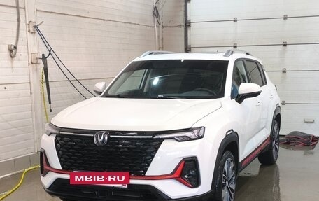 Changan CS35 Plus, 2023 год, 1 650 000 рублей, 2 фотография