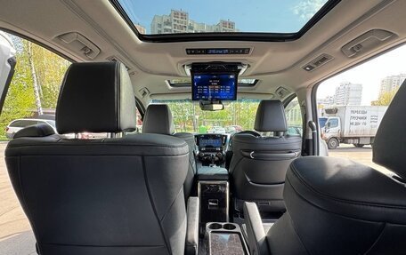 Toyota Vellfire II, 2018 год, 4 700 000 рублей, 15 фотография
