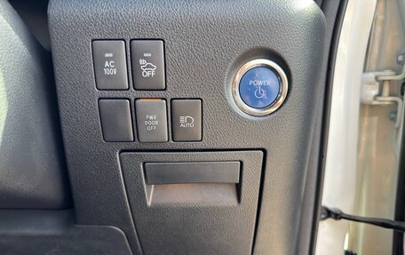 Toyota Vellfire II, 2018 год, 4 700 000 рублей, 19 фотография