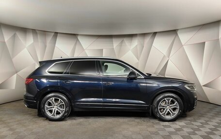 Volkswagen Touareg III, 2018 год, 3 699 000 рублей, 6 фотография