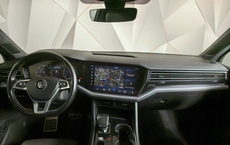 Volkswagen Touareg III, 2018 год, 3 699 000 рублей, 10 фотография