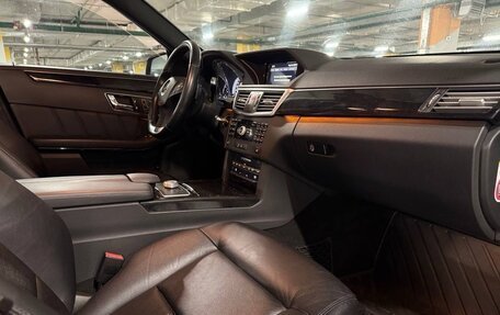 Mercedes-Benz E-Класс, 2011 год, 1 780 000 рублей, 10 фотография