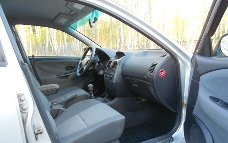 Mitsubishi Carisma I, 2003 год, 275 000 рублей, 10 фотография