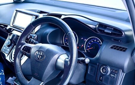 Toyota Wish II, 2012 год, 1 557 000 рублей, 7 фотография