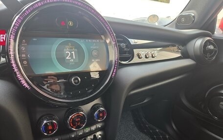 MINI Countryman II (F60), 2022 год, 2 900 000 рублей, 8 фотография