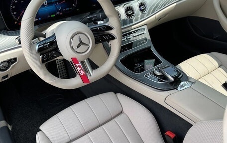 Mercedes-Benz E-Класс, 2022 год, 6 490 000 рублей, 8 фотография