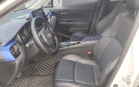 Toyota C-HR I рестайлинг, 2022 год, 1 770 000 рублей, 20 фотография