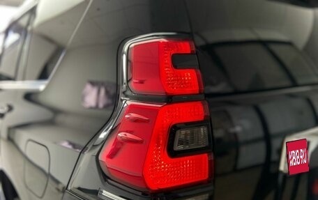 Toyota Land Cruiser Prado 150 рестайлинг 2, 2019 год, 7 040 000 рублей, 6 фотография