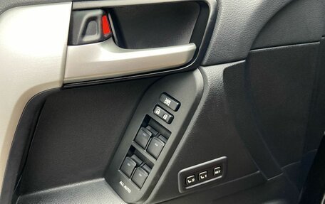 Toyota Land Cruiser Prado 150 рестайлинг 2, 2019 год, 7 040 000 рублей, 18 фотография