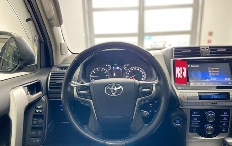 Toyota Land Cruiser Prado 150 рестайлинг 2, 2019 год, 7 040 000 рублей, 13 фотография