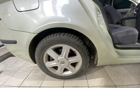 Renault Laguna II, 2002 год, 380 000 рублей, 11 фотография