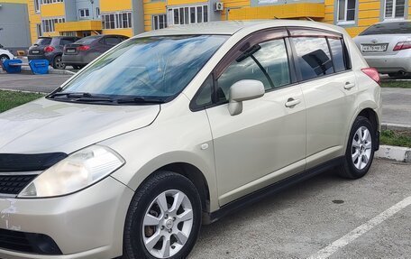 Nissan Tiida, 2004 год, 550 000 рублей, 3 фотография