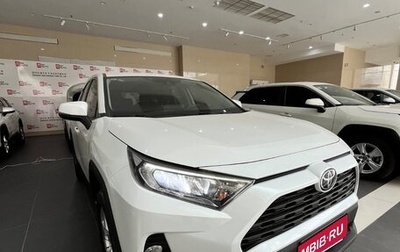 Toyota RAV4, 2021 год, 1 990 000 рублей, 1 фотография