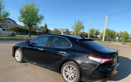 Toyota Camry, 2019 год, 2 700 000 рублей, 8 фотография