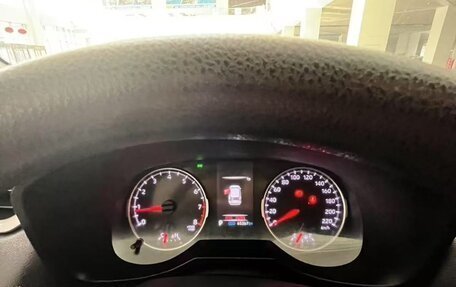 Toyota RAV4, 2021 год, 1 990 000 рублей, 12 фотография