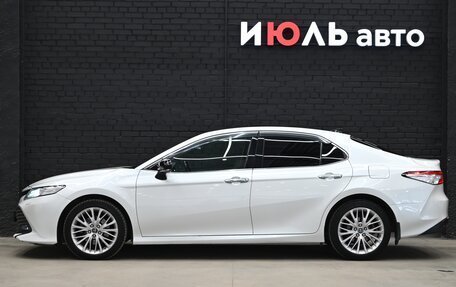 Toyota Camry, 2019 год, 3 100 000 рублей, 7 фотография