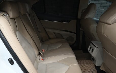 Toyota Camry, 2019 год, 3 100 000 рублей, 22 фотография