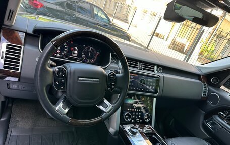 Land Rover Range Rover IV рестайлинг, 2019 год, 9 000 000 рублей, 20 фотография