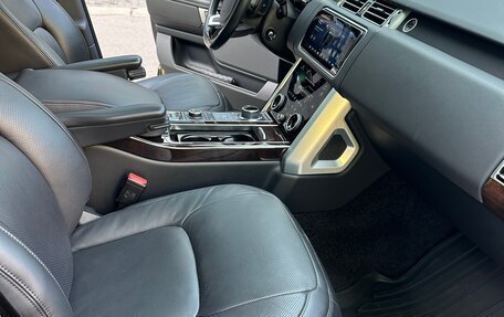 Land Rover Range Rover IV рестайлинг, 2019 год, 9 000 000 рублей, 15 фотография