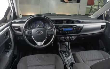 Toyota Corolla, 2016 год, 1 399 000 рублей, 6 фотография