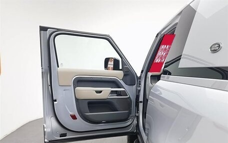 Land Rover Defender II, 2021 год, 6 542 123 рублей, 5 фотография