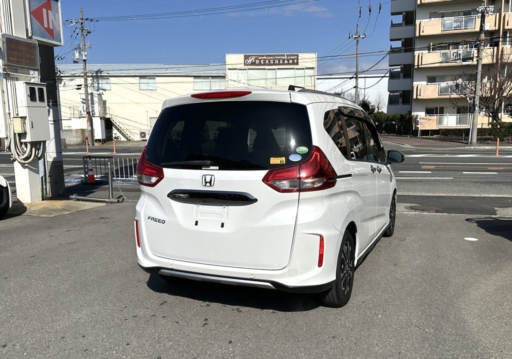 Honda Freed, 2021 год, 1 387 000 рублей, 3 фотография