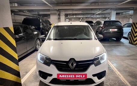 Renault Logan II, 2020 год, 650 000 рублей, 3 фотография