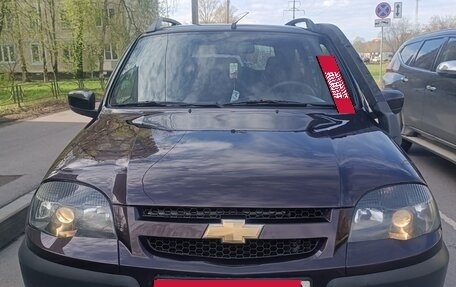 Chevrolet Niva I рестайлинг, 2018 год, 690 000 рублей, 4 фотография
