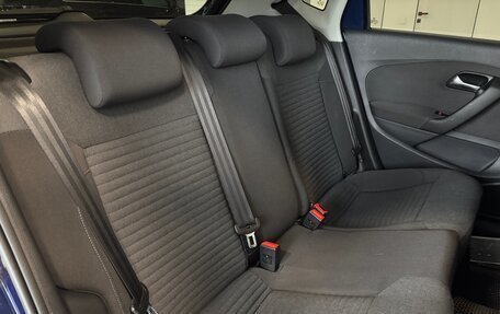 Volkswagen Polo VI (EU Market), 2010 год, 860 000 рублей, 18 фотография