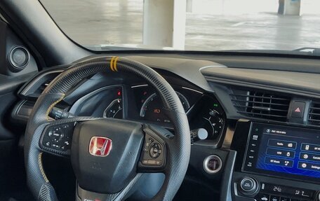 Honda Civic IX, 2021 год, 1 900 000 рублей, 2 фотография